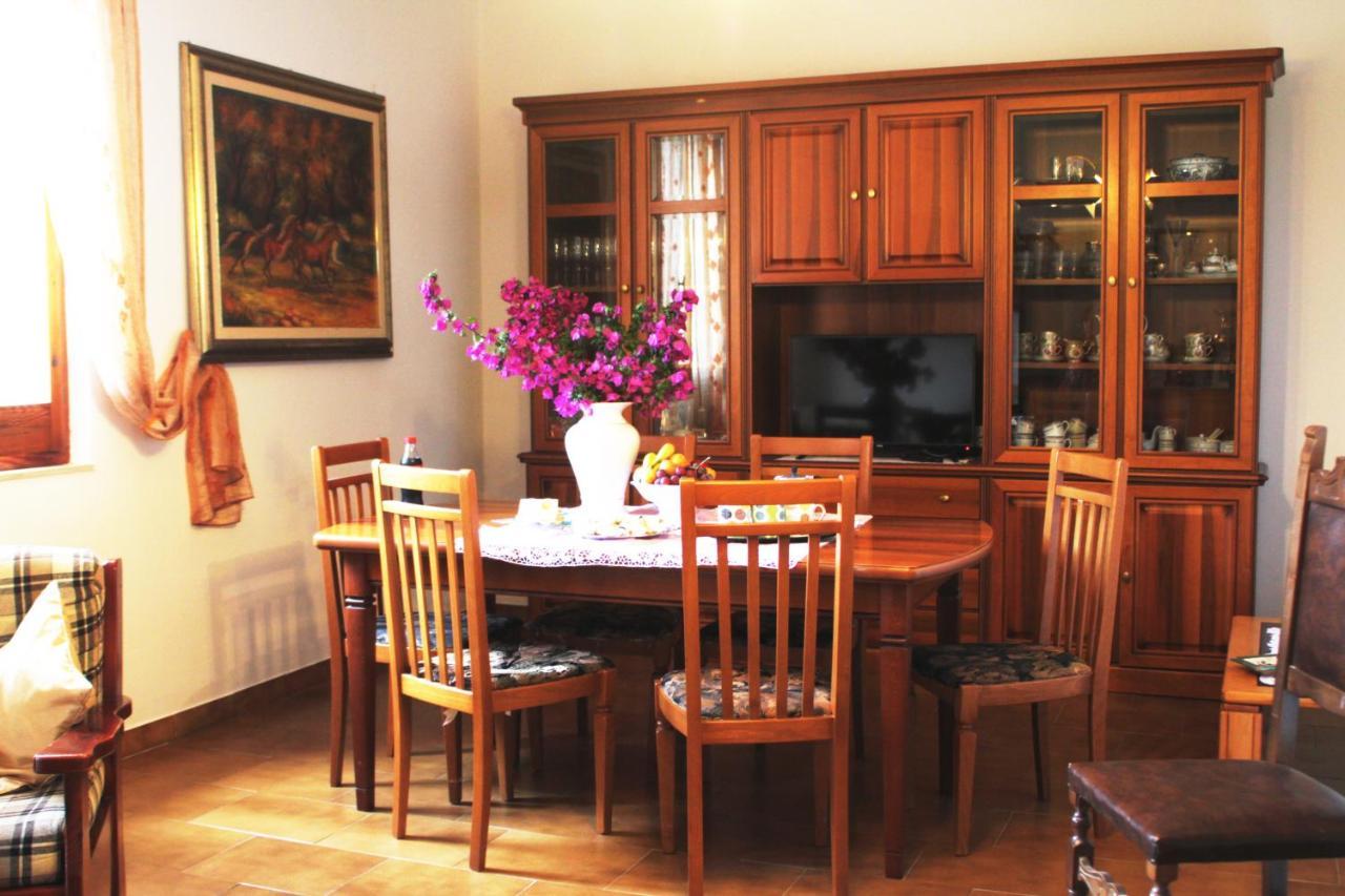 Bed and Breakfast Casa Andreana Ури Экстерьер фото