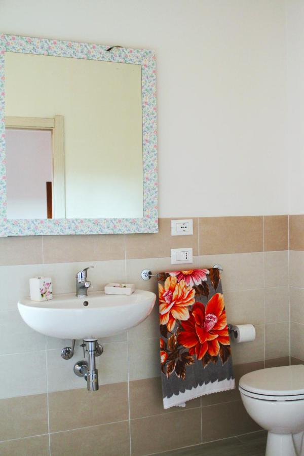 Bed and Breakfast Casa Andreana Ури Экстерьер фото